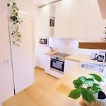 Apartmán Family With Terrace, Near Center, Big Parks And Viewpoints Praha