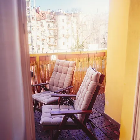 Family With Terrace, Near Center, Big Parks And Viewpoints Apartamento