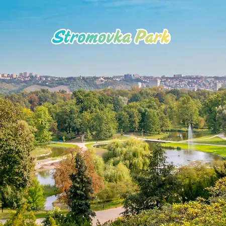 Family With Terrace, Near Center, Big Parks And Viewpoints Apartamento Praga