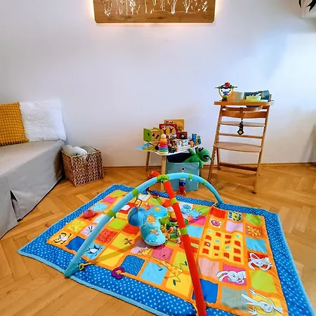Family With Terrace, Near Center, Big Parks And Viewpoints Apartmán Praha